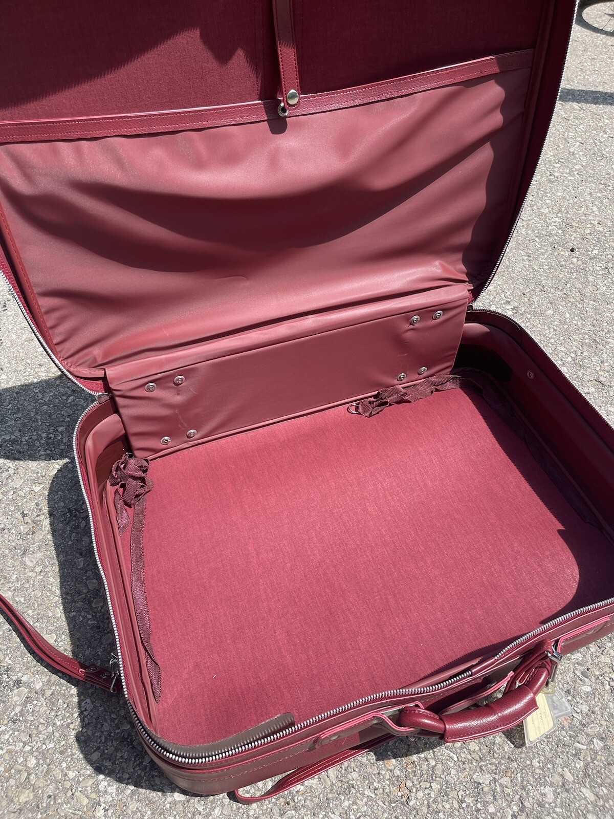 Vintage Maroon Red Luggage 4 piece Set Nesting Suitcases Wow Korea Very Nice