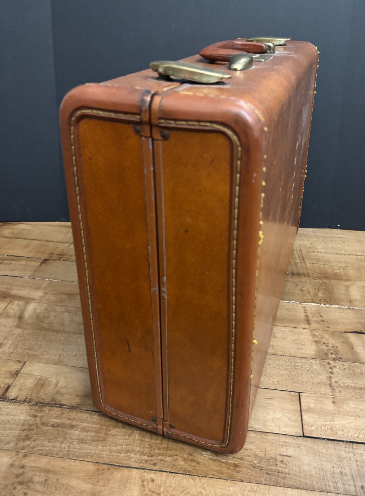 Vintage Samsonite Streamlite Suitcase Brown 20″ x 15″ x 6″