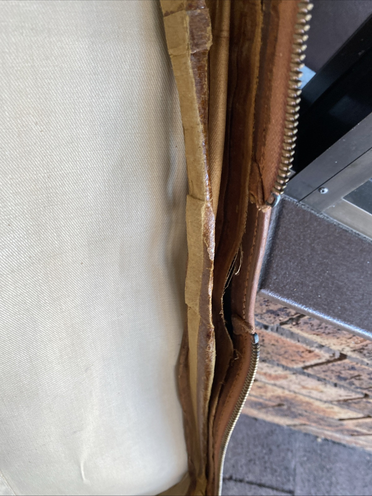 Vintage Genuine Pendragon Leather Suitcase Train Luggage 1950-60 +Labels