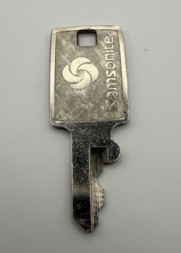 Vintage Original Samsonite Luggage 170S Silver Key Replacement 170 S