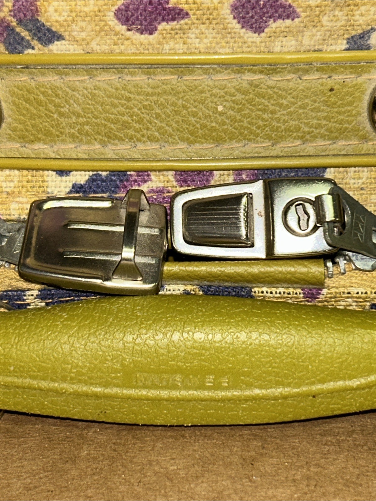Vintage Mid Century Penguin Travelers Cloth Suitcase W/ Lock Mod & Original Key