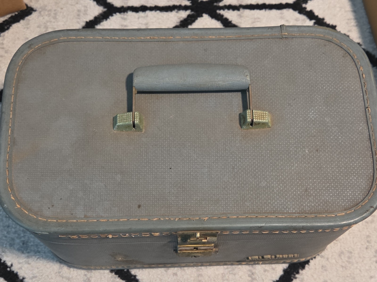 Vintage 50s Lady Baltimore Powder Blue Train Case