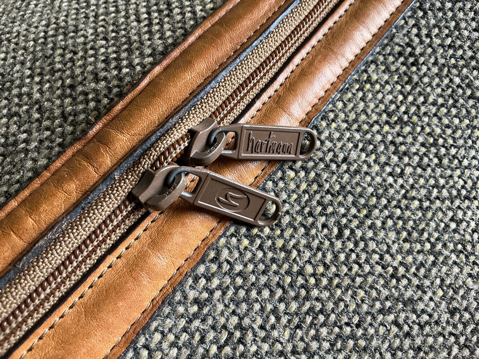 Vintage Hartmann Luggage Tweed & Leather Cosmetic Case Duffle Shoulder Bag