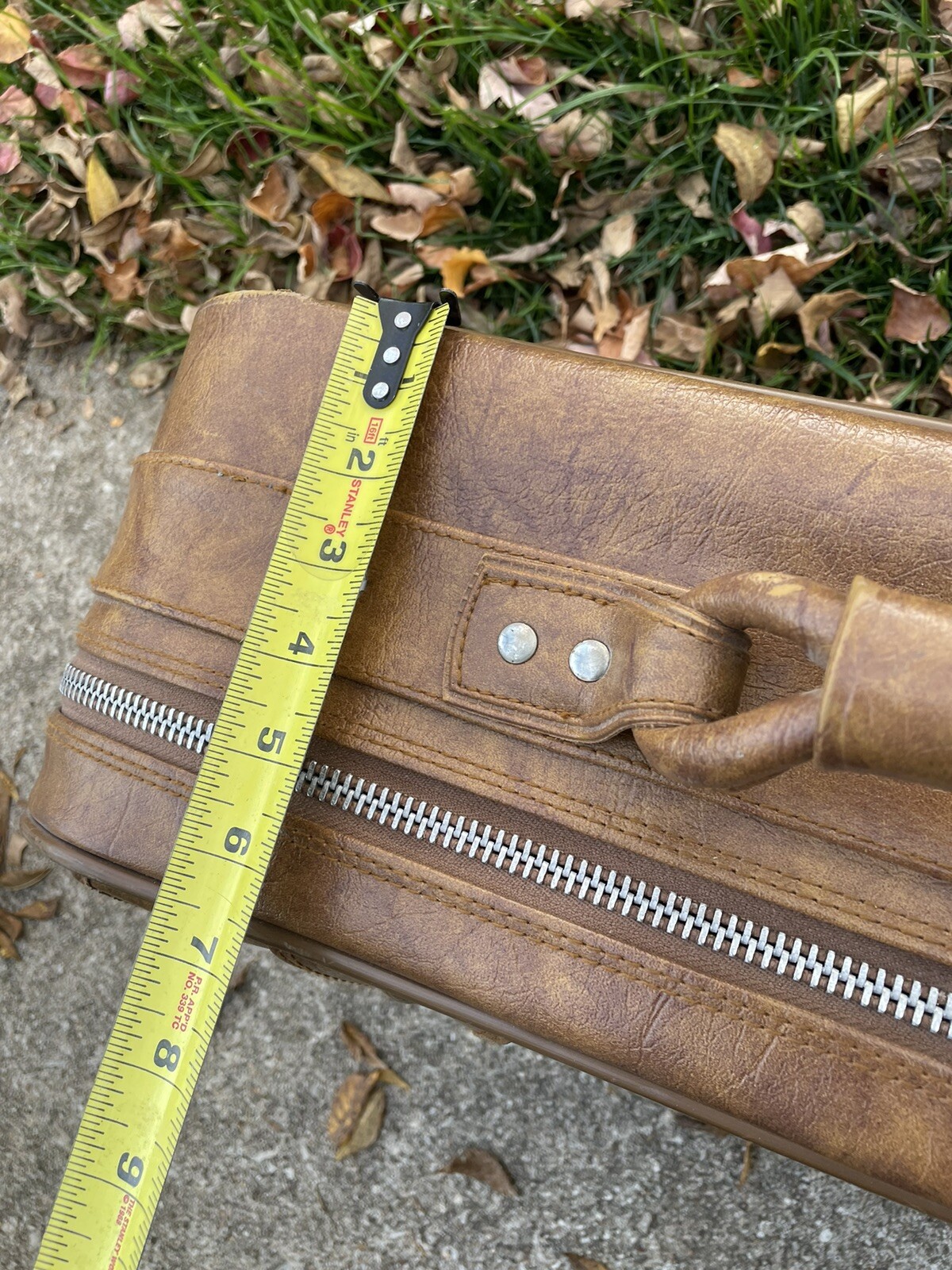 Vtg 1975 American Tourister Brown Leather Carry On Duffle Bag Play Movie Prop