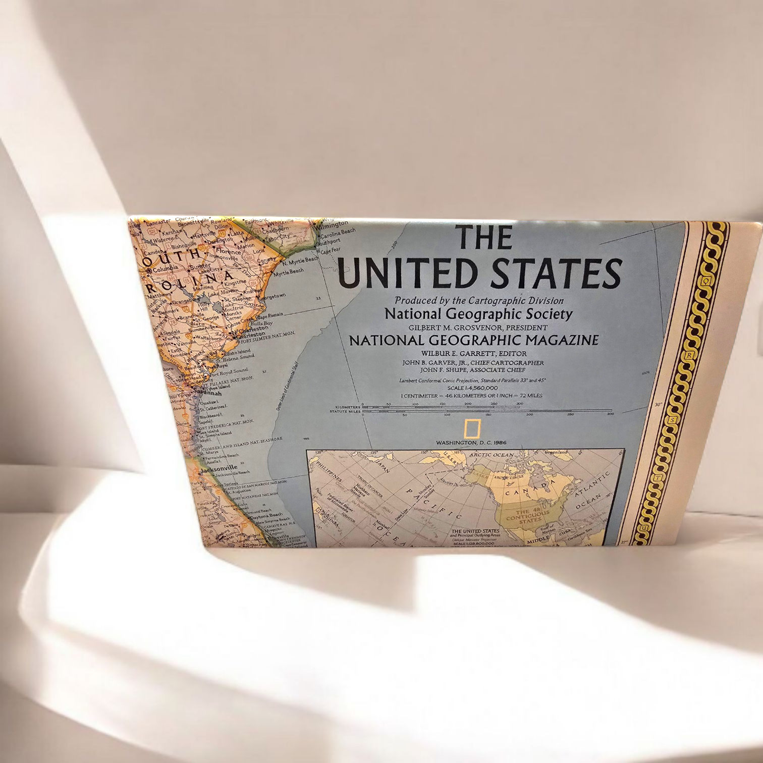 National Geographic Close-Up U.S.A. 1980s Travel Set Yellow Organizer Box