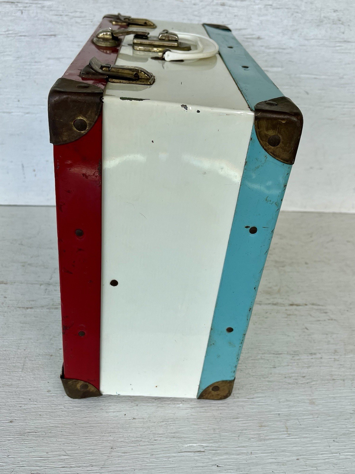 Metal Red, White & Turquoise Roller Skates Travel Carry Case (No Skates or Keys)