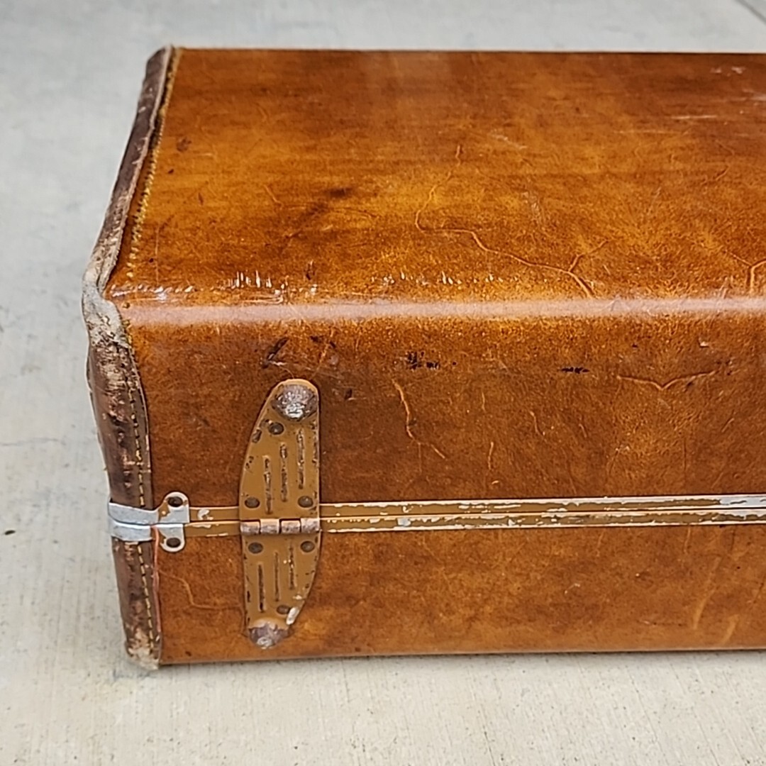 Vtg Samsonite Shwayder Tan Makeup Vanity Streamline Luggage hard Case No KEY