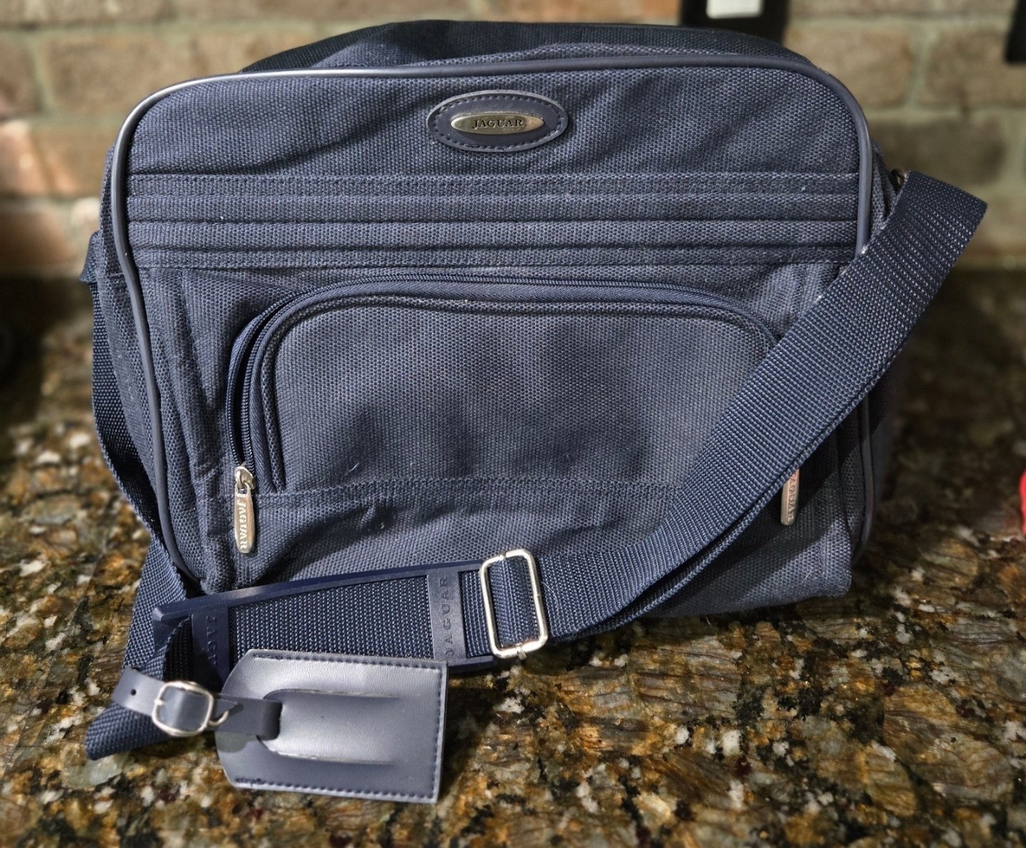 Vintage jaguar bag luggage carry on shoulder bag JCPenney.