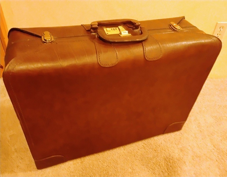 Vintage Leather Suitcase, Never Used and in Brand-New Condition