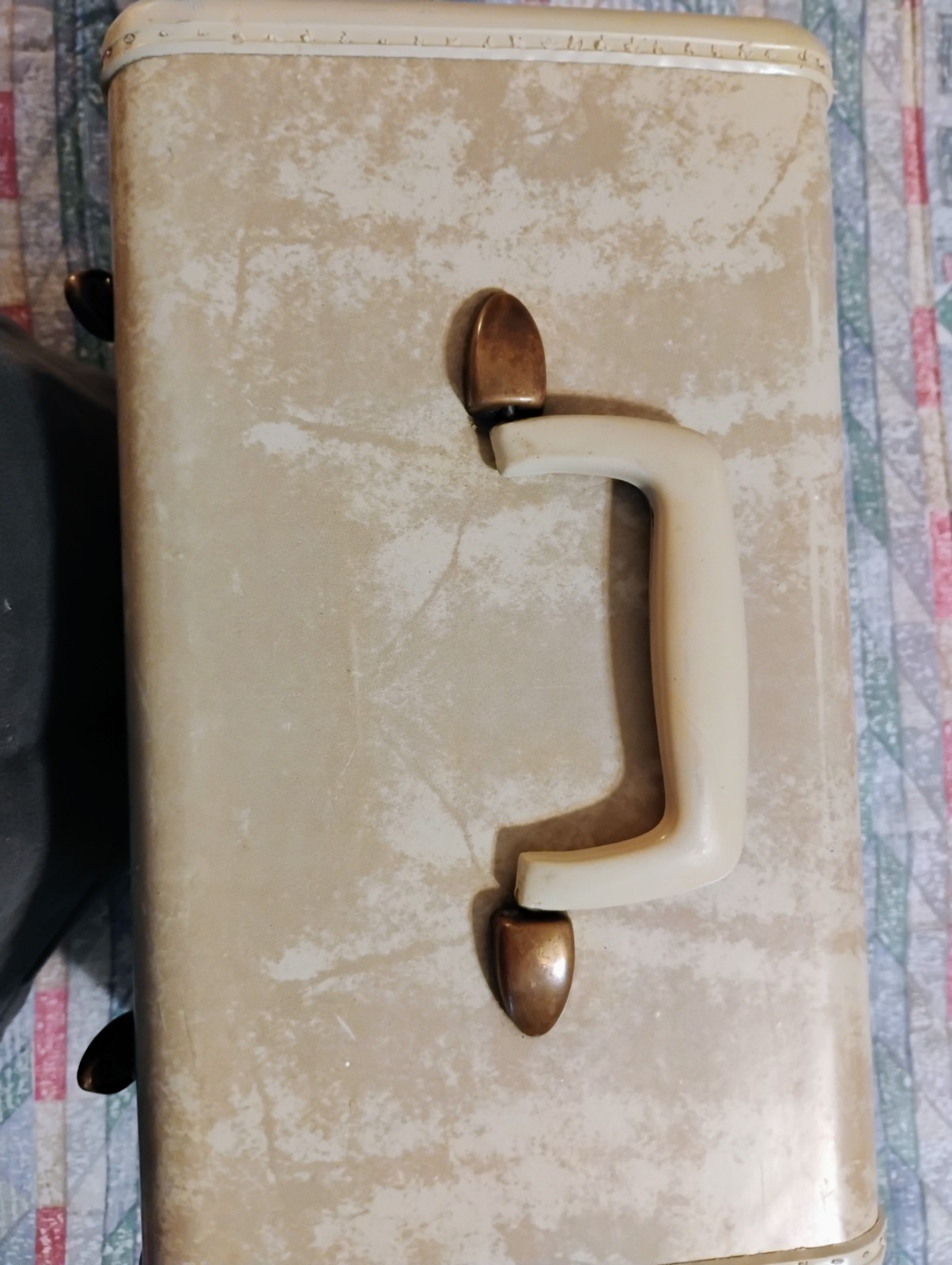 Samsonite Vintage Beige Hard Shell Vanity Case 1950s Extra Compartments
