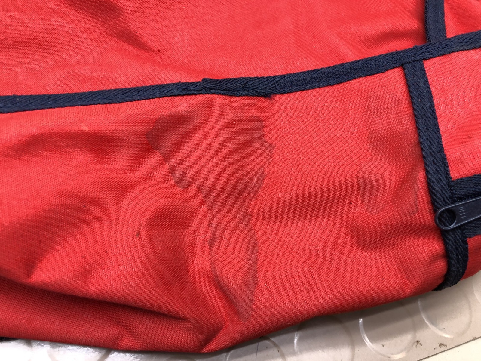 Vintage Lillian Vernon Red Duffel Storage Zipper Bag Tote W/ Interior Pockets