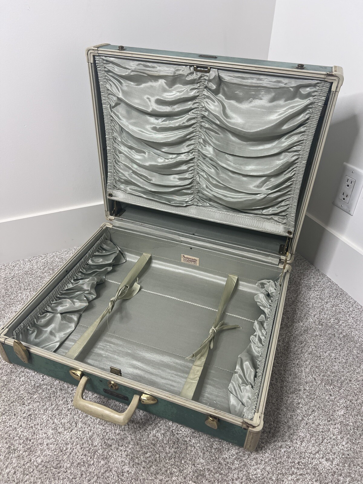 Vintage Samsonite Bermuda Green Marble 2 Piece Luggage Set 17.5” & 13”