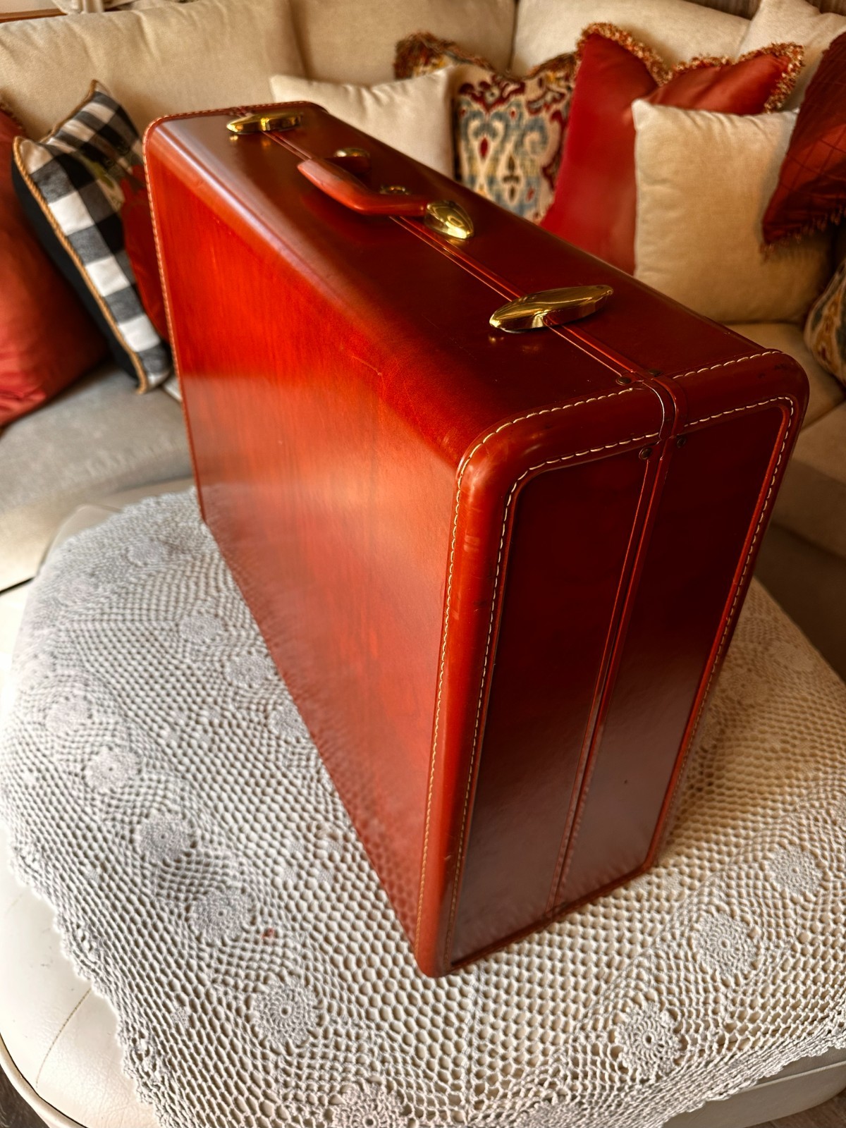 VTG Large 18×26″ Brown Leather Hard Side Suitcase Brass Latches NICE! Has No Key