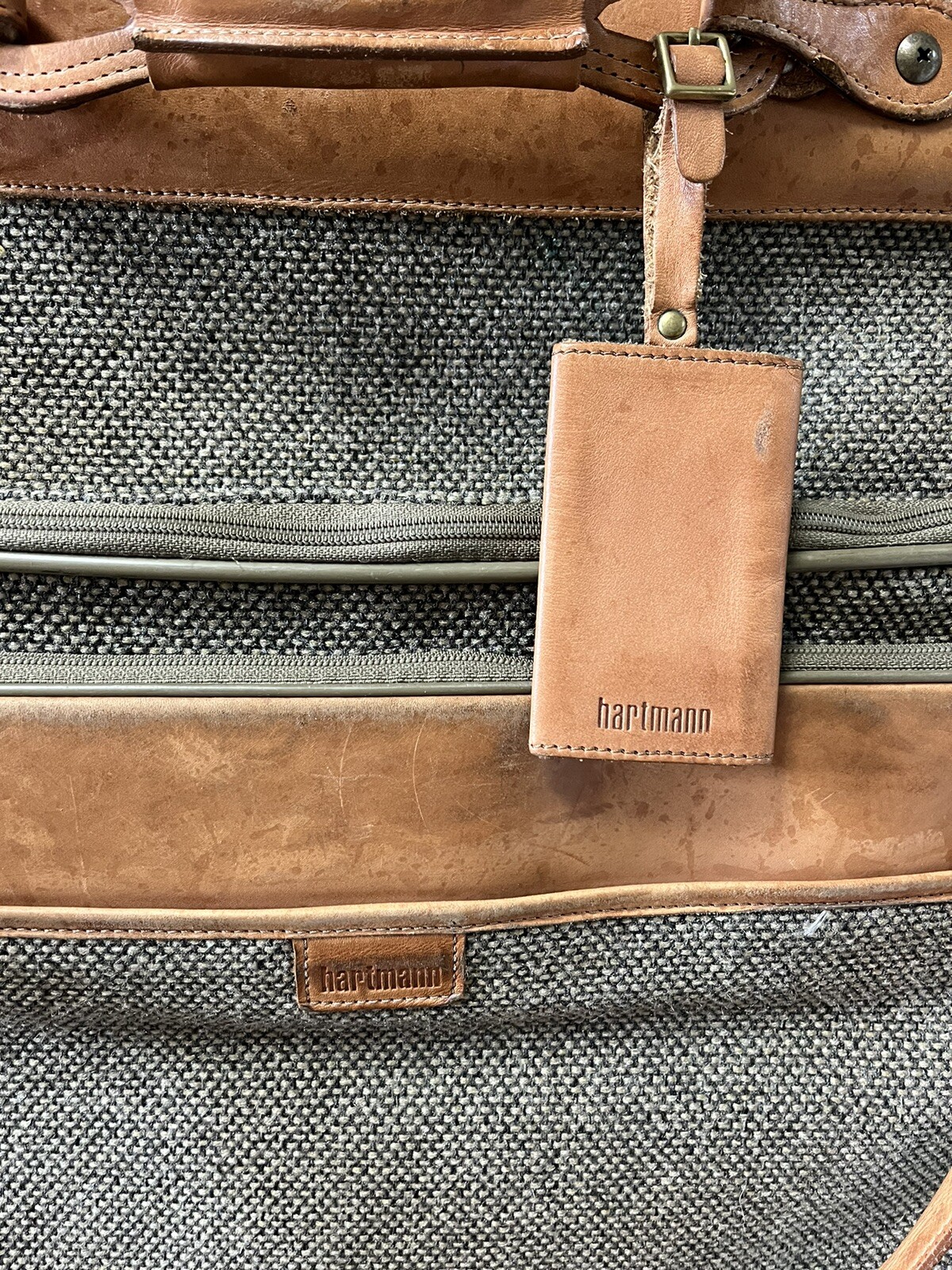 HARTMANN Vintage Tweed & Leather Garment Bag Luggage Suitcase 2 Hangers & Bags
