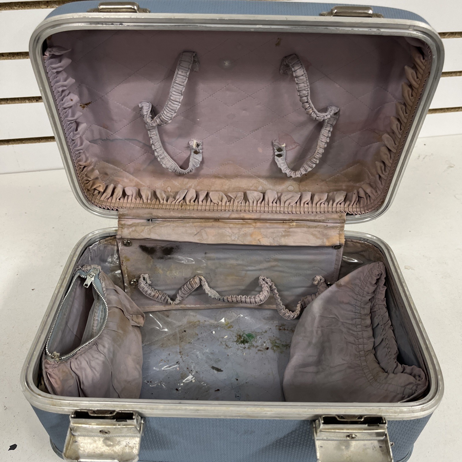 VTG Ski-line By Neevel Train Case Travel Bag Makeup Carry On Blue Hard Shell