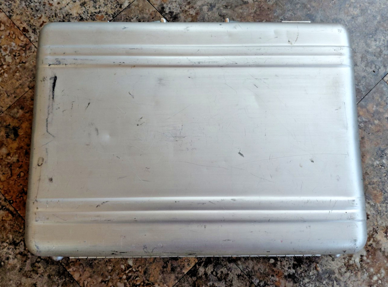 Vintage Japanese Made Aluminum Briefcase/Camera Case 18 x 13 x 5.25″