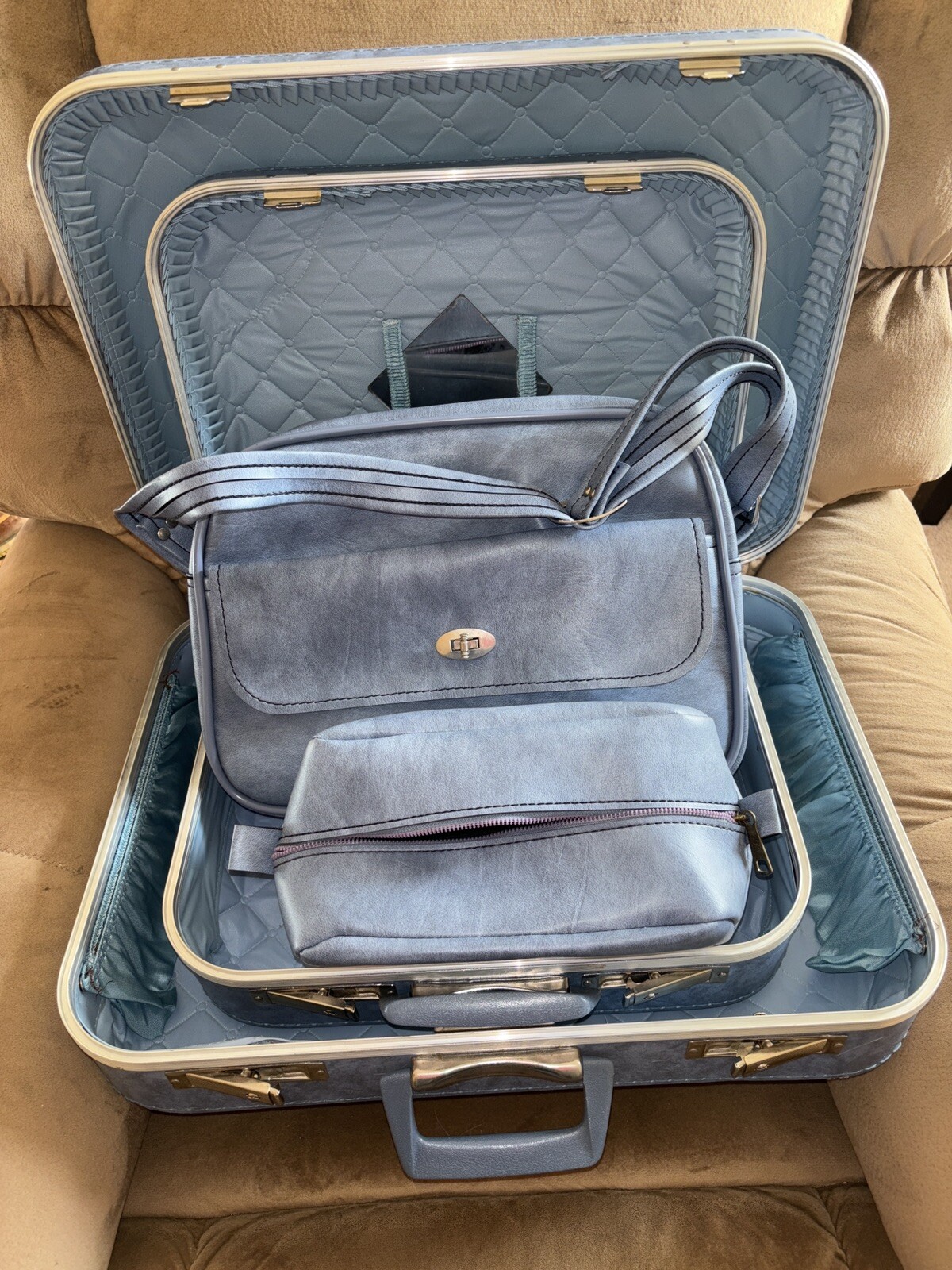 Vintage Scovill Blue Marble 4 Piece Luggage Suitcase Overnight Bags Shave Bag