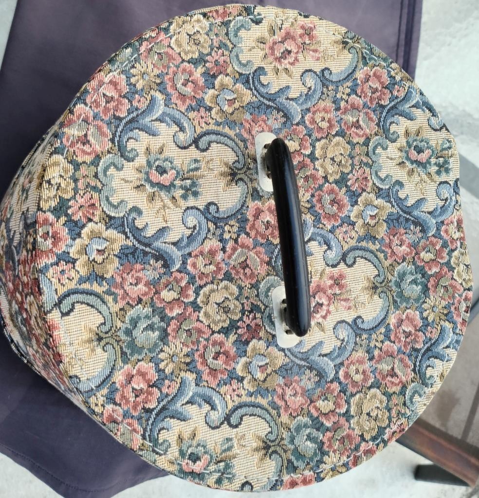 Vintage 1960s Munro Carry-All Travel Hat Box/Carry Case–Victorian Floral Tapestr