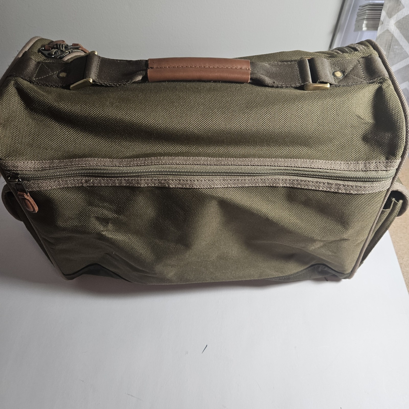 Eddie Bauer Weekender Canvas Olive Green Leather Trim Travel Bag.