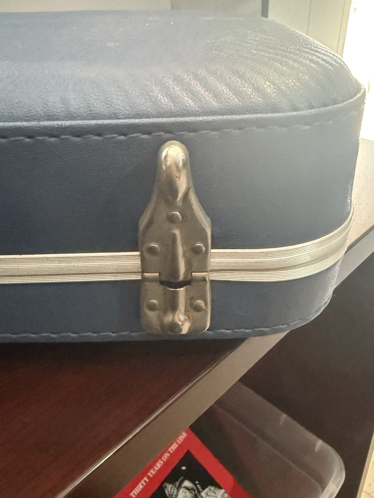 VTG 70’S BLUE MINI 10″X 14.5″ HARD SUITCASE LUGGAGE BAG W DECALS