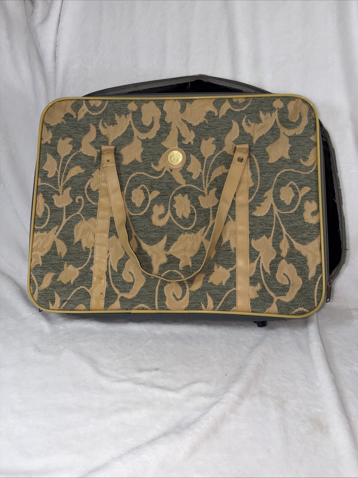 Vintage Jordache Floral Tapestry Travel Suitcase 80s Floral Soft Grandmacore GVC
