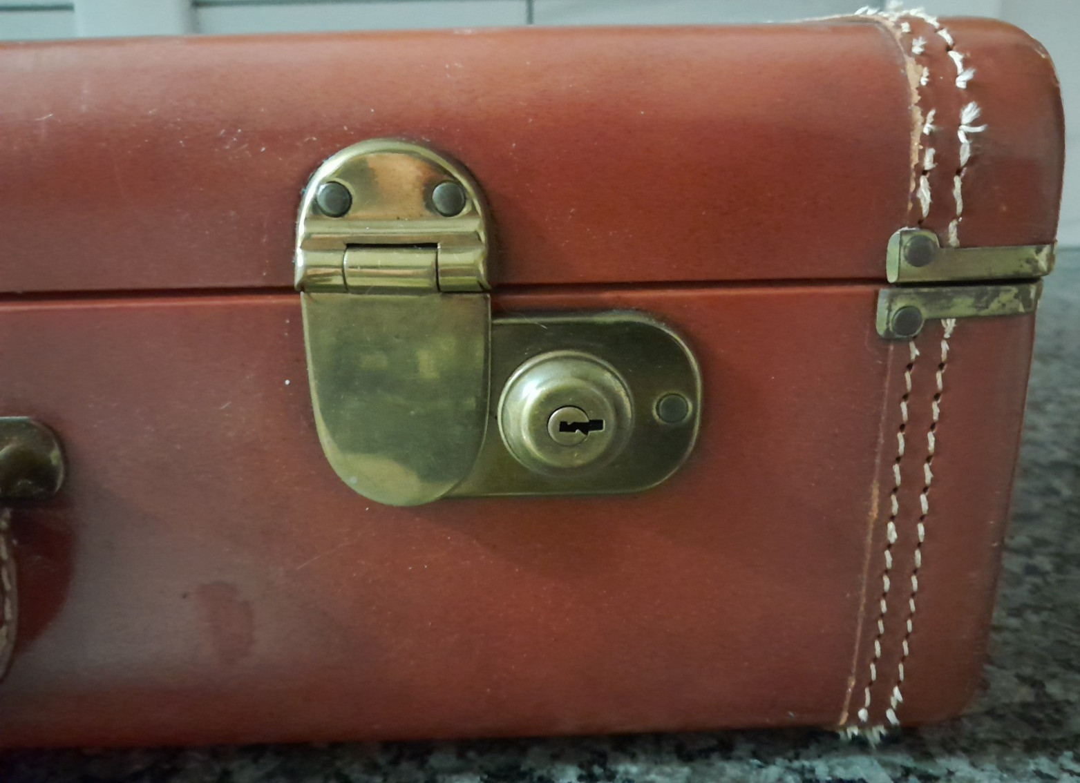 Maximillion NY Brown Leather Suitcase Vintage Hardcase 21x13x6.5