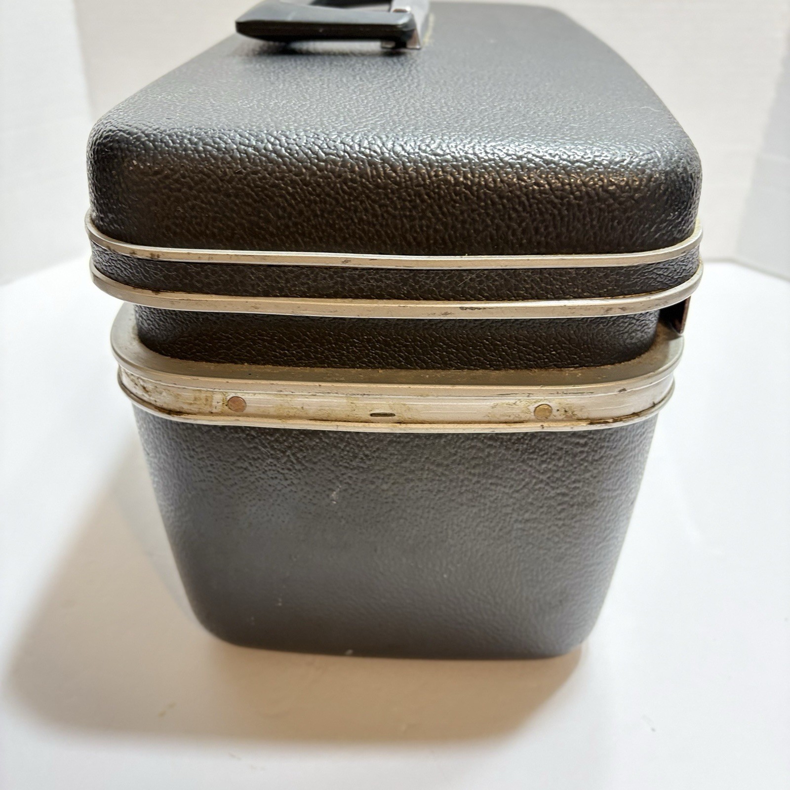 Vintage Samsonite Silhouette Train Case Hard Shell Green