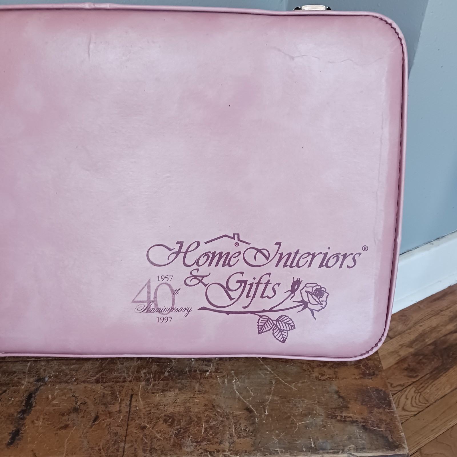 Vintage 1997 Home Interiors & Gifts 40th Anniversary Rep Suitcase Luggage