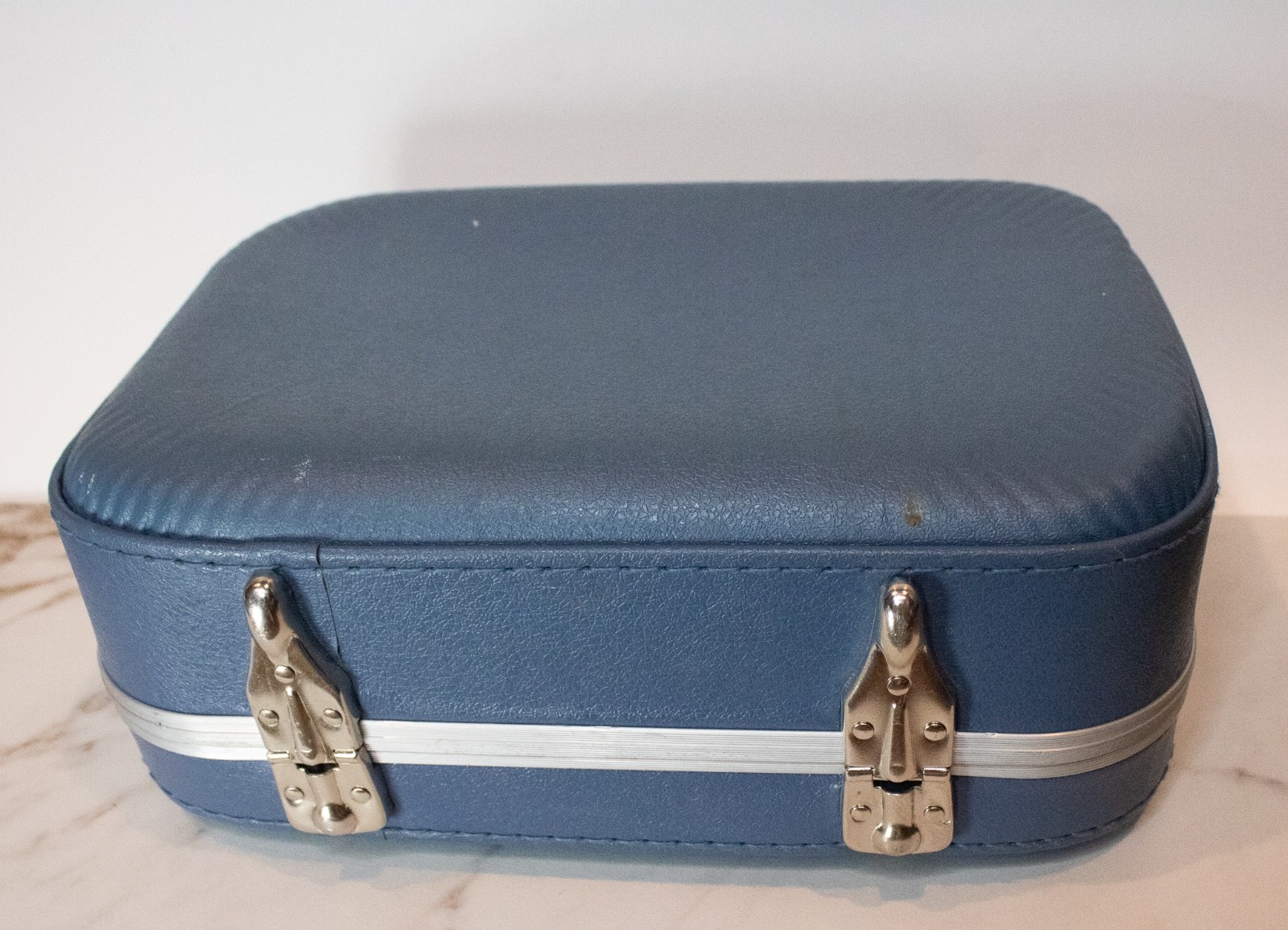 Vintage 70s Just Visiting I Heart Grama Blue Child’s Suitcase Train Case w/ Key