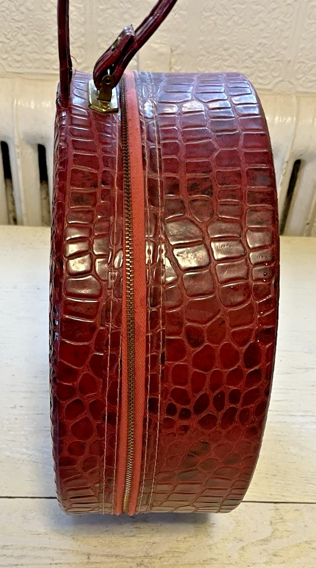 Keene Suitcase Textured Alligator Red Burgundy Round Vintage Suitcase Travel