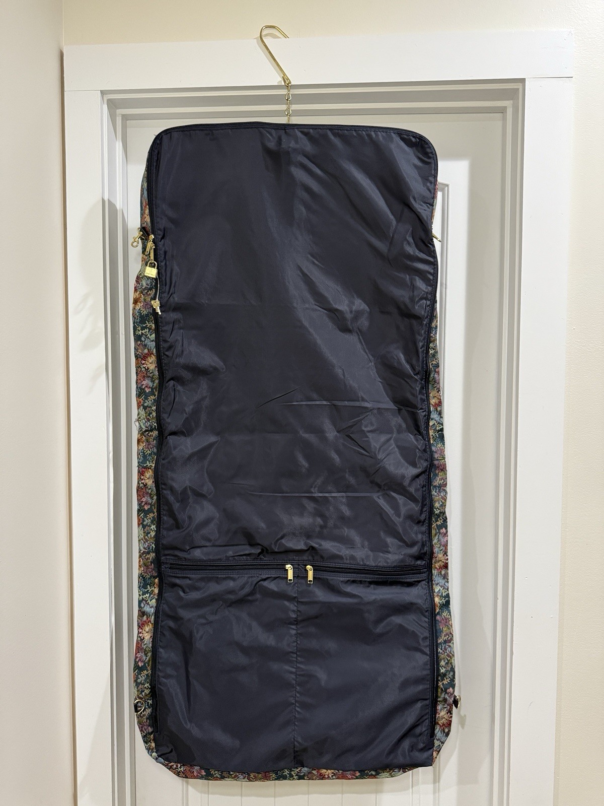 NWT Jaguar Floral Tapestry Garment Bag Heavy Fabric Zippered Suit Travel Cover