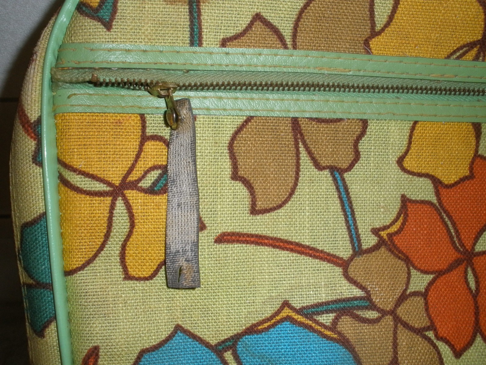 VINTAGE MADE IN JAPAN FLORAL OVERNIGHT BAG