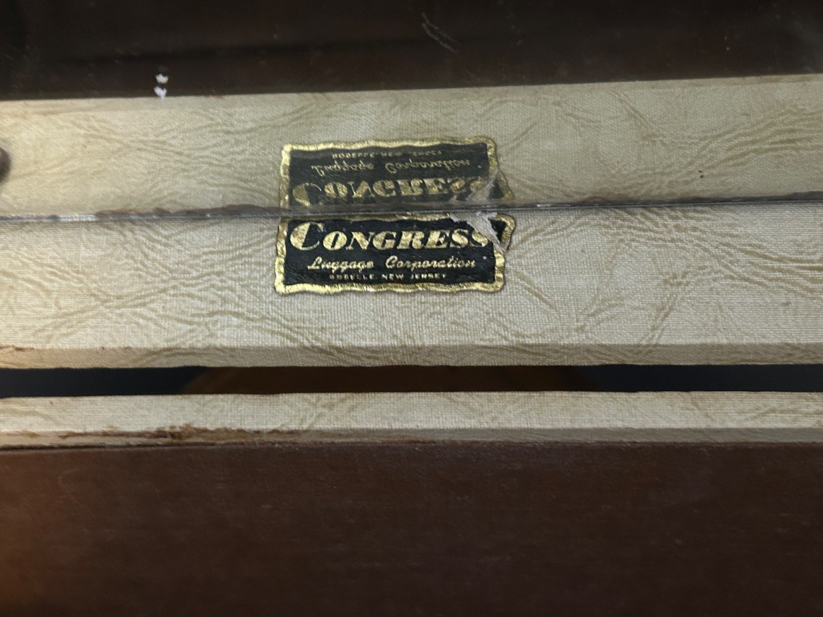Estate Sale VTG 1950s Cream Congress Brand Train Toiletries Case 11.5×7.5×7.5″