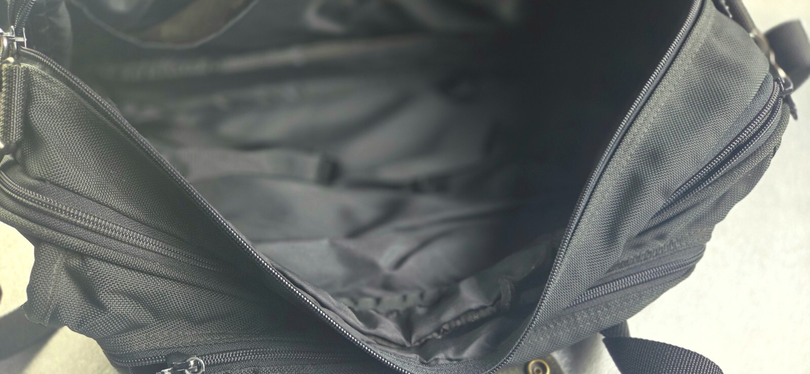 Vintage TUMI – Genuine Leather- Nylon Duffle Travel Carry On Bag -Black
