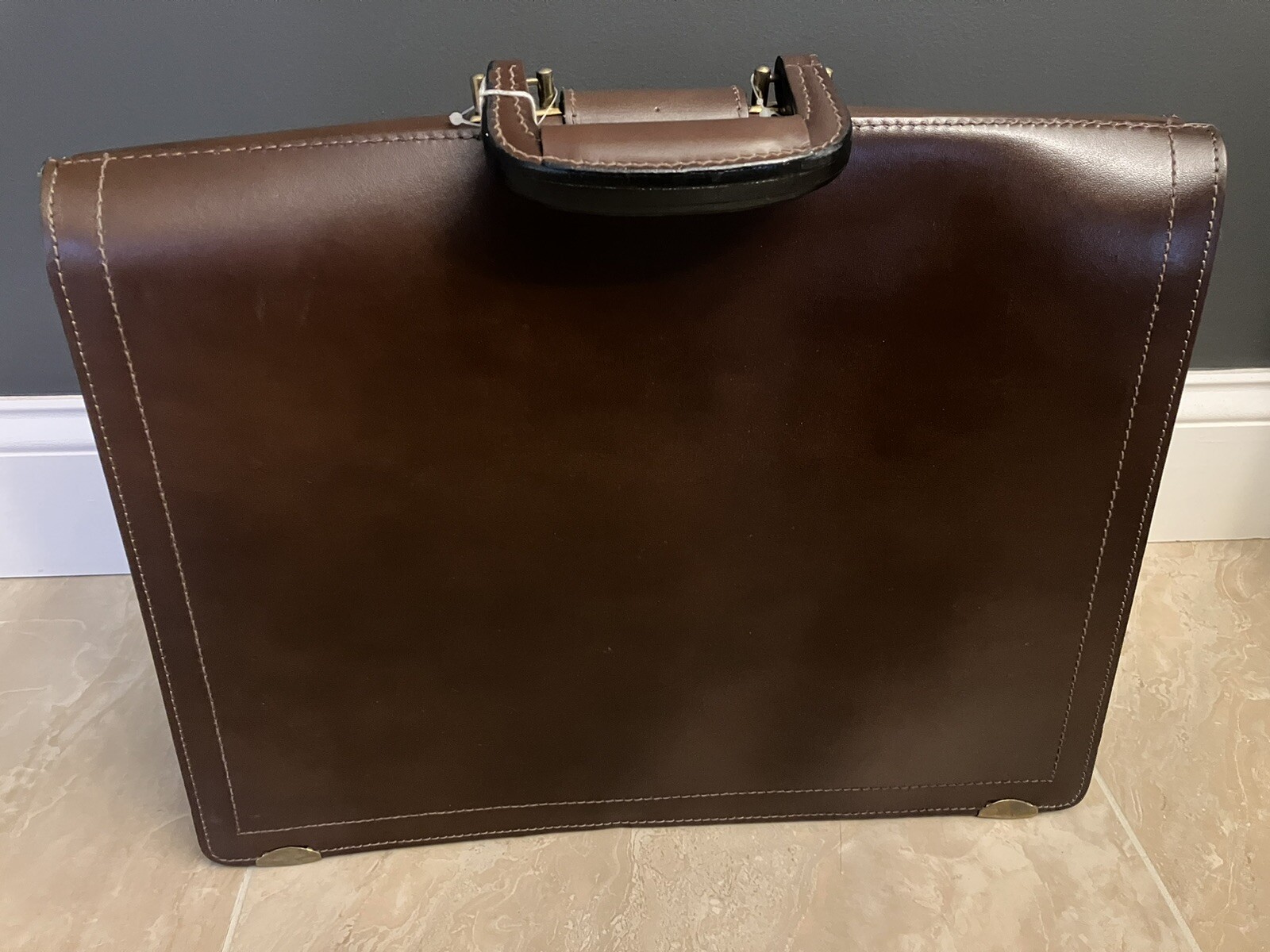 NEW-Vintage Lion Leather Products Genuine Top Grain Cowhide Briefcase USA Made