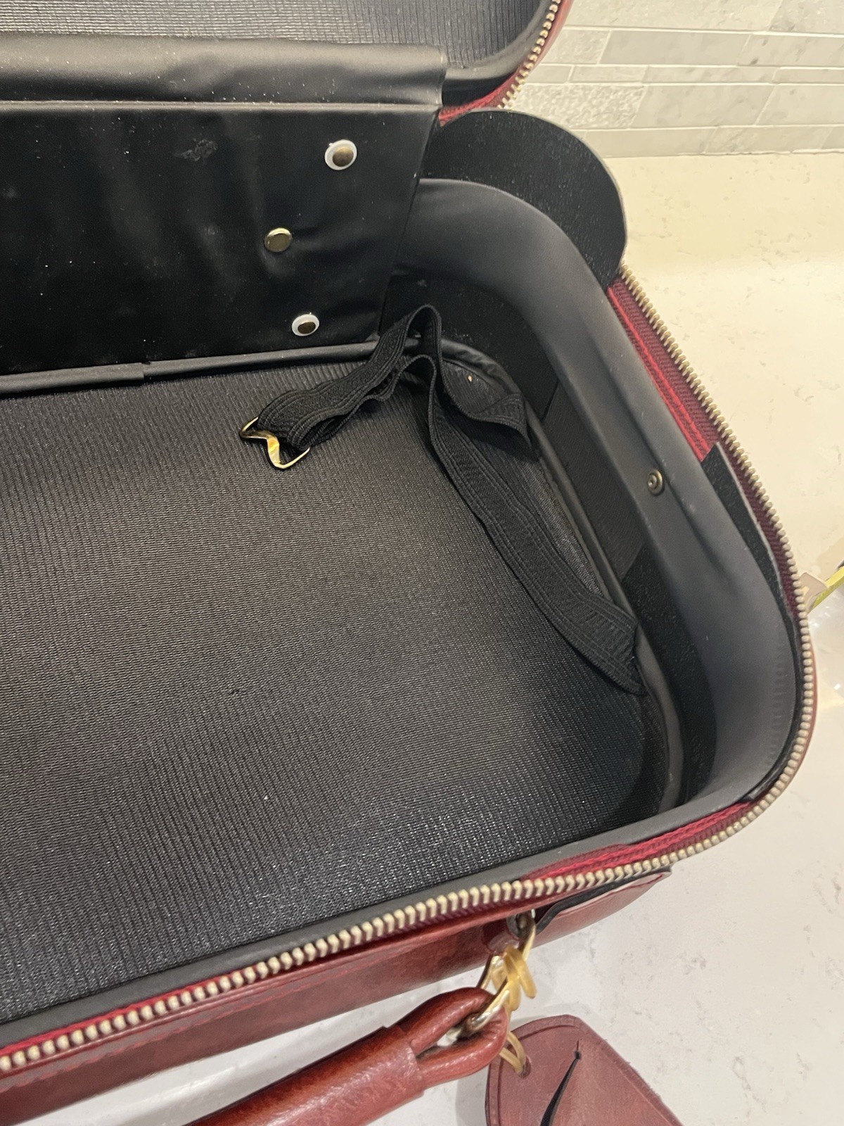 1970s YKK Soft Red Leather Handheld Suitcase – MSRP $300 – Read Description
