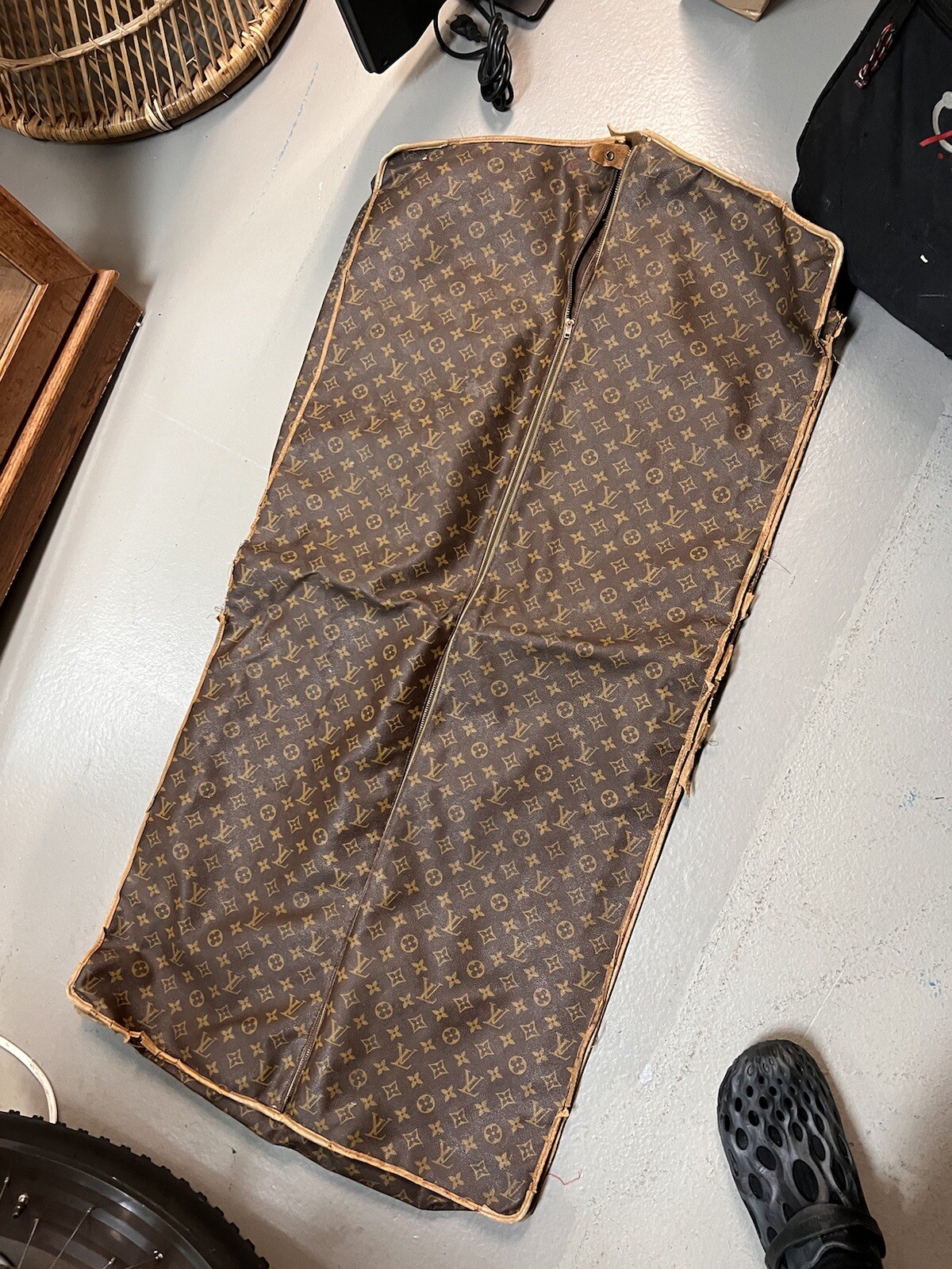 Authentic￼ True Vintage Louis Vuitton Garnent Bag