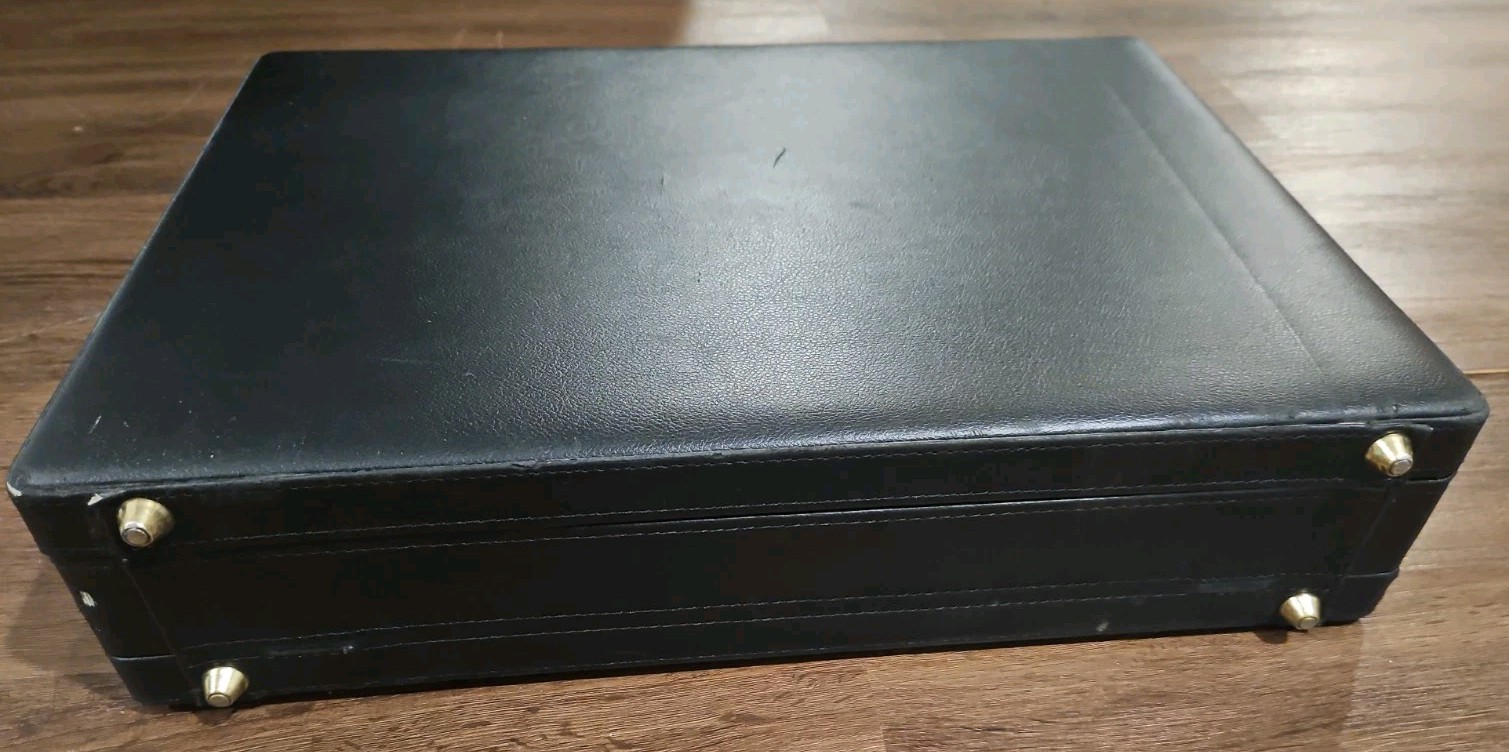 Vintage Black Expandable Attache Briefcase Hard Case Combo Lock Retro – read