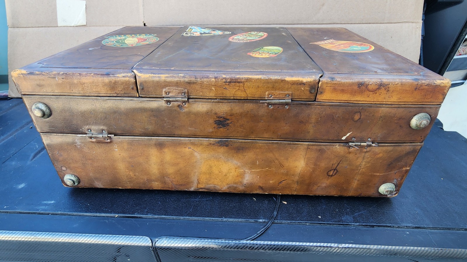 Vintage 1930s? Brown Leather Suitcase Cosmetic Carrying Case /Travel Stickers