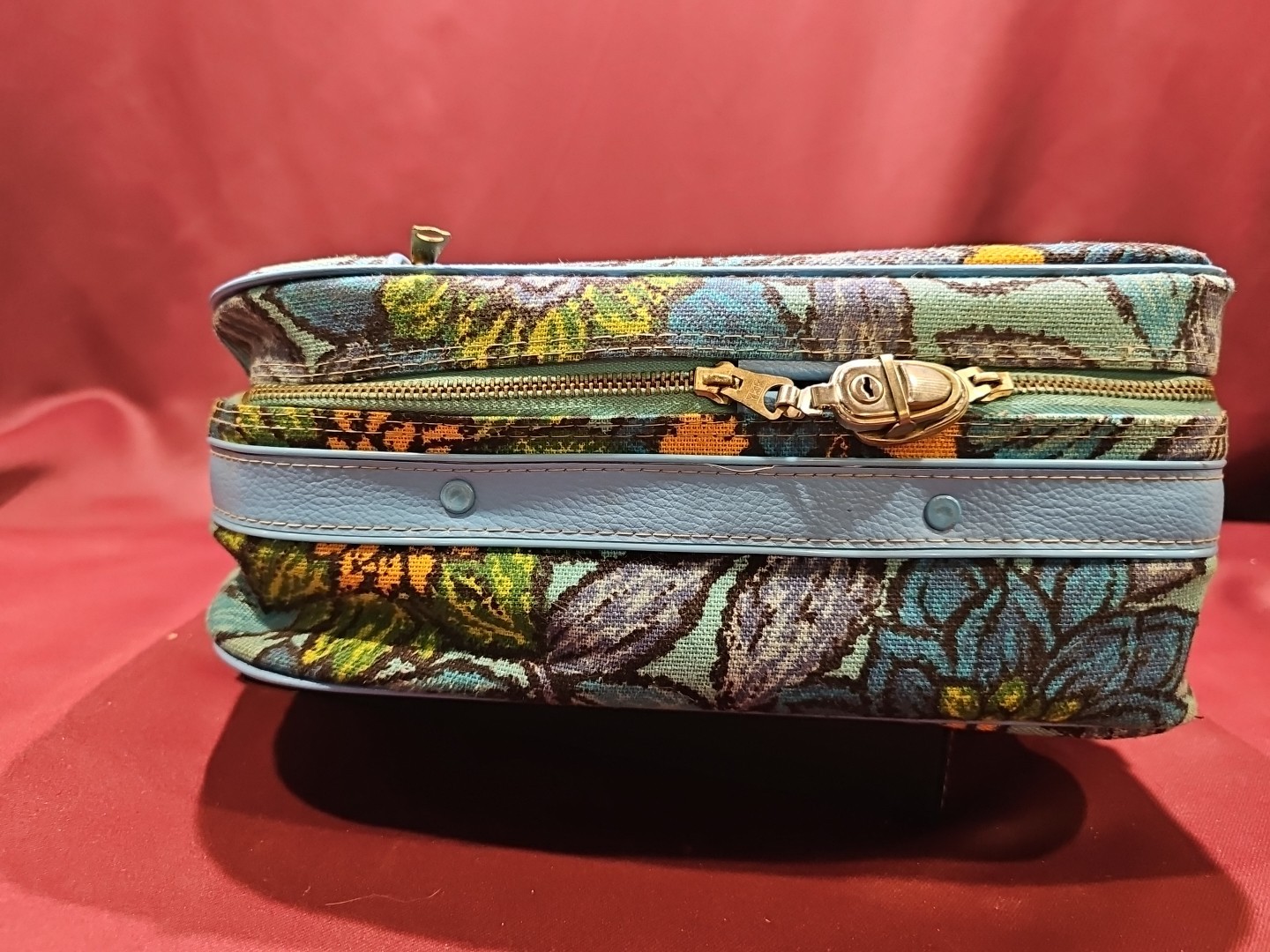 Vintage 1960’s Bantam Travelware Hippie Flower Power Suitcase Boho, Canvas & Key