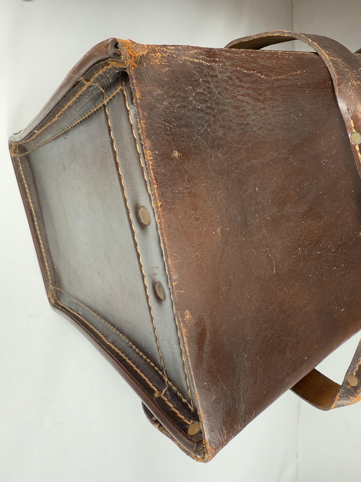Vintage Brown Leather Doctor Bag Briefcase Top Handle Brass Lock Luggage