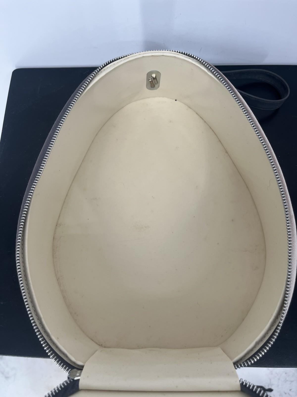 Vintage Train Case Suitcase Oval Teardrop Egg Shape Zipper Closure Handle Gray