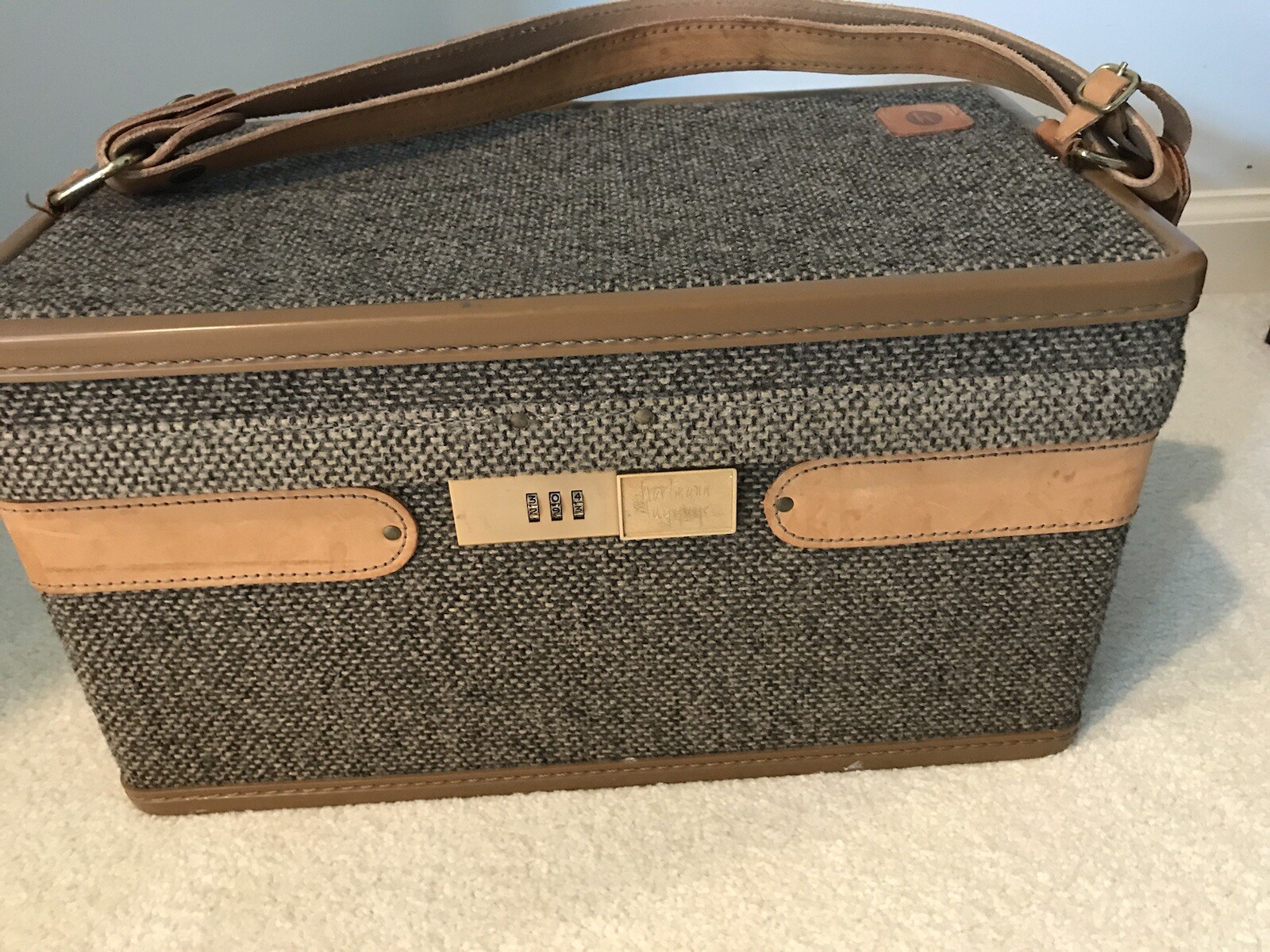 Vtg Hartmann Brown Tweed Train Luggage Make-Up Cosmetic Case; EUC