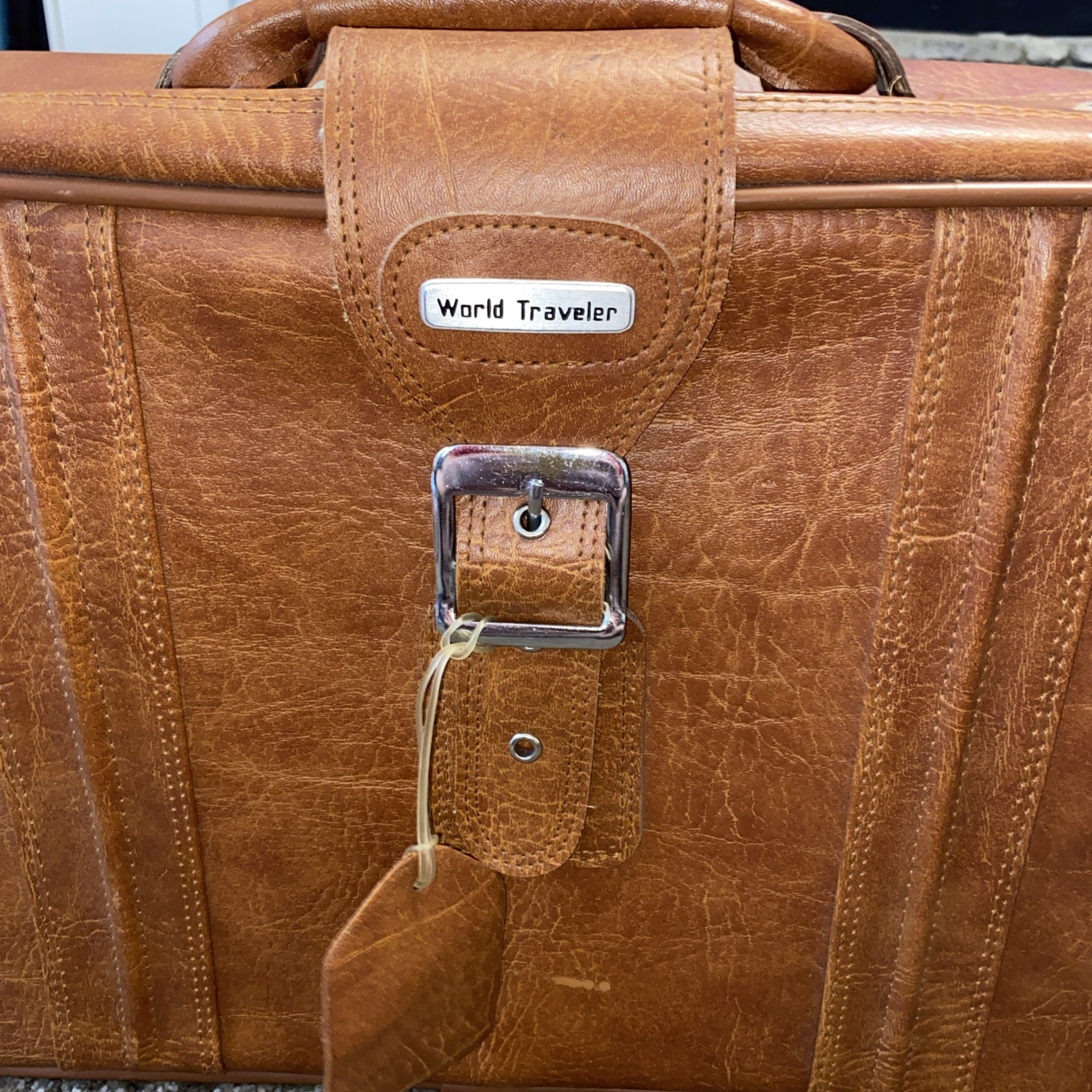 Vintage World Traveler English Style Leather Carry On Luggage Suitcase EUC