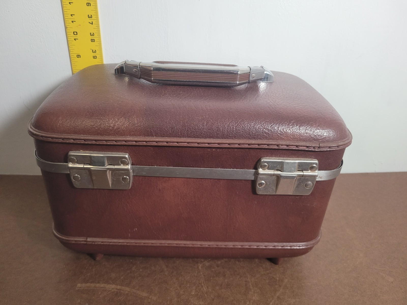 Vintage American Escort Tourister Brown Hardshell Makeup Lock Combination