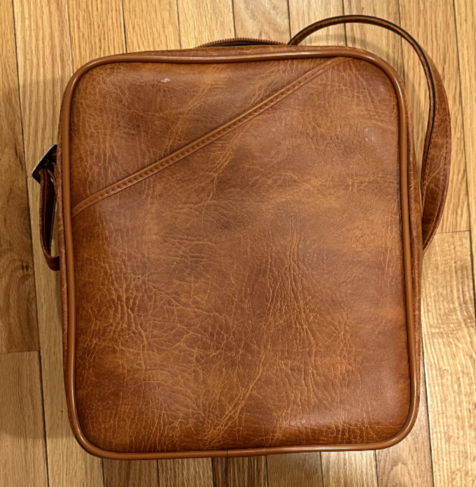 VTG Scovill Overnight Leather Soft-Sided Bag with Adjustable Shoulder Strap