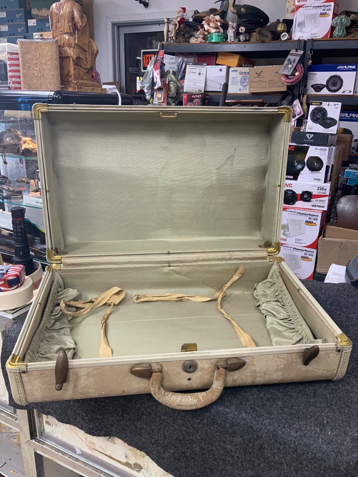 Vintage 1950’s Samsonite Shwayder Brothers Marble Cream Suitcase Luggage 12 x 19