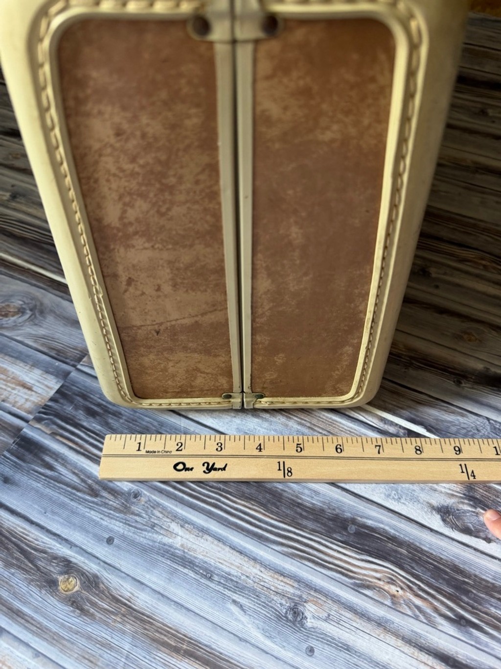 Vintage antique 50s Samsonite Shwayder Marble Cream train case Hardcase Luggage