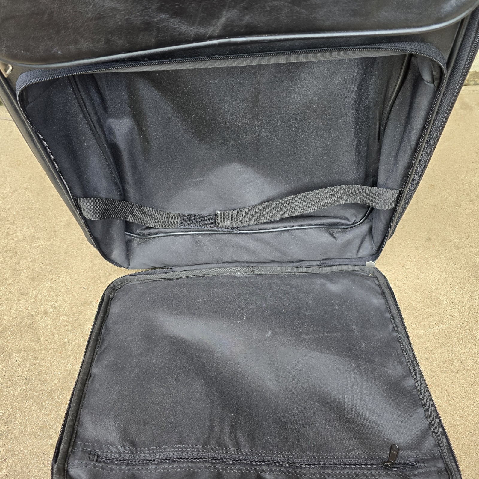 Vintage 90s 22″ Boli Bag All Genuine Leather Carry On Suitcase Black Solid