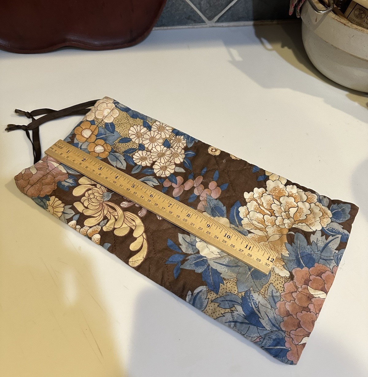 VTG QUILTED FLORAL DRAWSTRING DITTY LINGERIE SHOE TRAVEL BAG 14”x8” BROWN BLUE